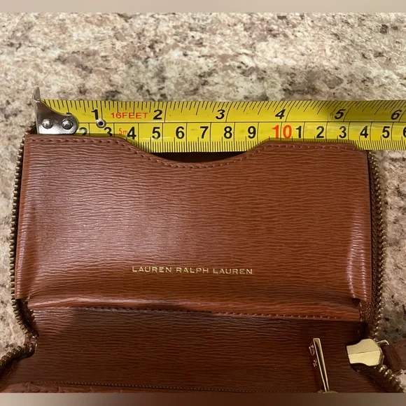 Lauren Ralph Lauren vintage wristlet wallet/phone carrier - Picture 5 of 9